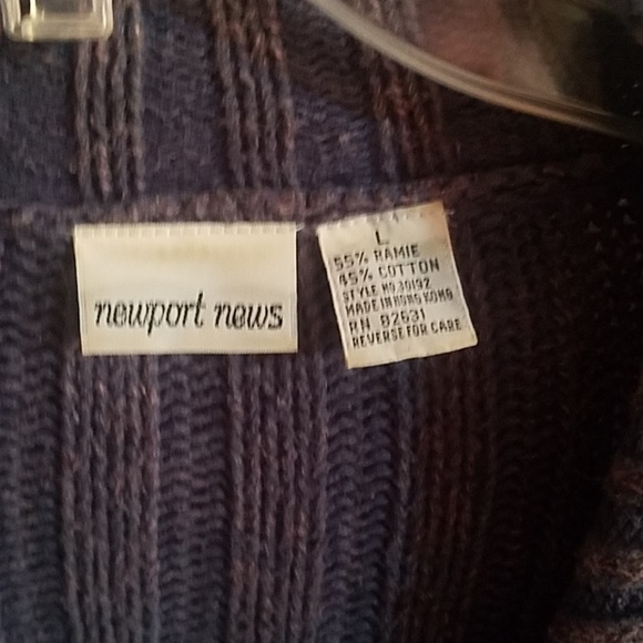 Sweater - Picture 3 of 4